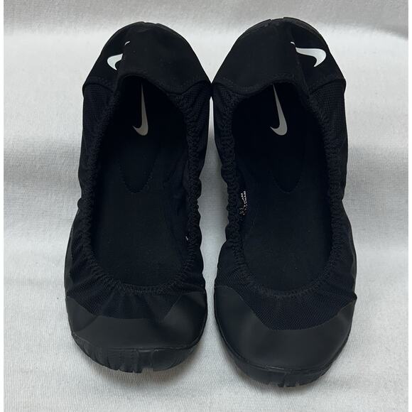 Nike Studio Pack Yoga Ballet Dance Flats Women's 9.5 Black Stretchy 555173-001 - Picture 1 of 6
